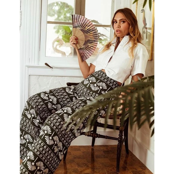 Antonio Melani The Nat Note-PNT Coco Palm Print- Size 2 - Picture 6 of 7